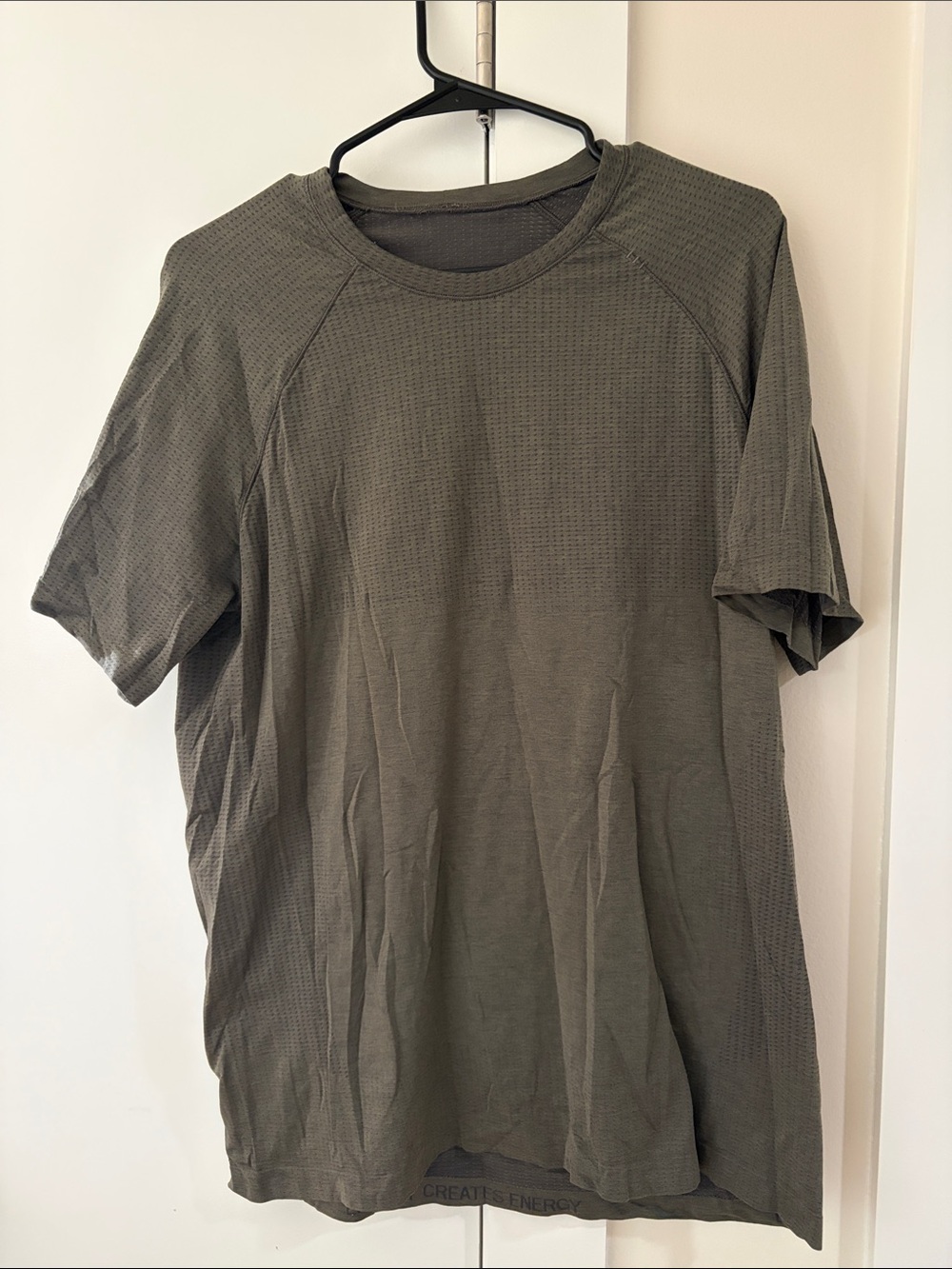 lululemon athletica Men's Short Sleeve Crew Tee - Olive